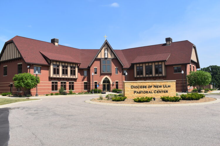 New Ulm Catholic Diocese hosting Eucharist Procession News, Sports